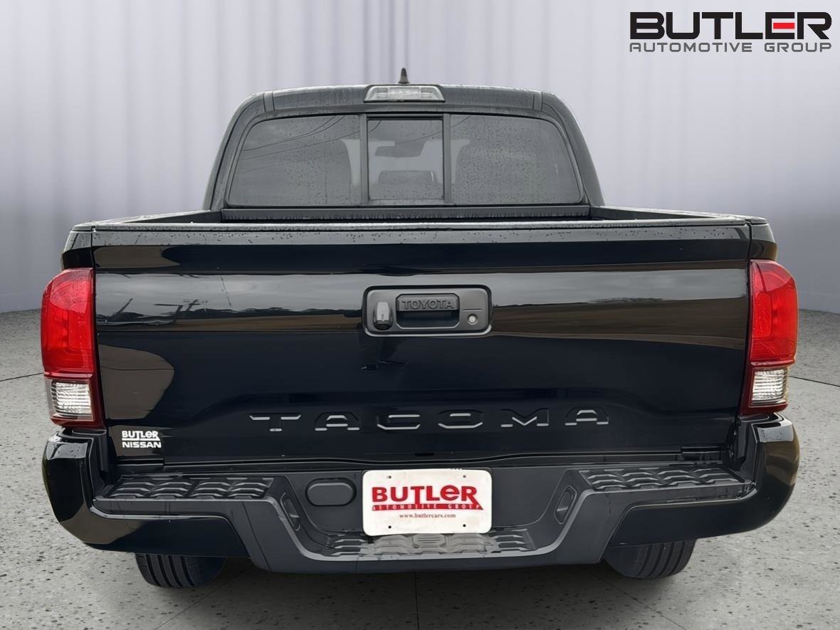Used 2021 Toyota Tacoma SR w/ SR Convenience Package image 4