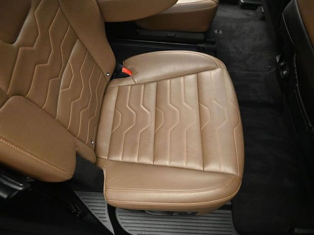 Used 2022 Kia Telluride SX w/ SX Prestige Package image 28