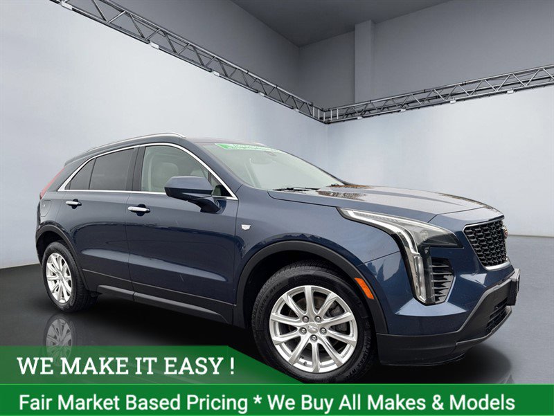 Used 2019 Cadillac XT4 Luxury w/ Cold Weather Package image 1