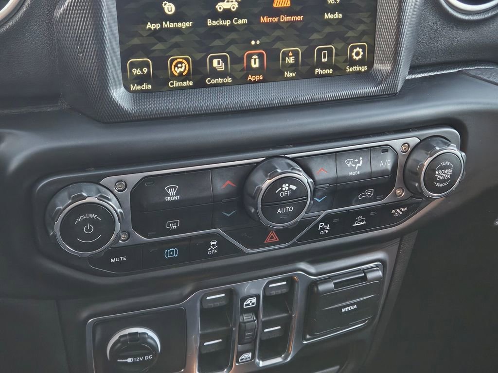 Used 2021 Jeep Wrangler Sahara w/ Safety Group image 18