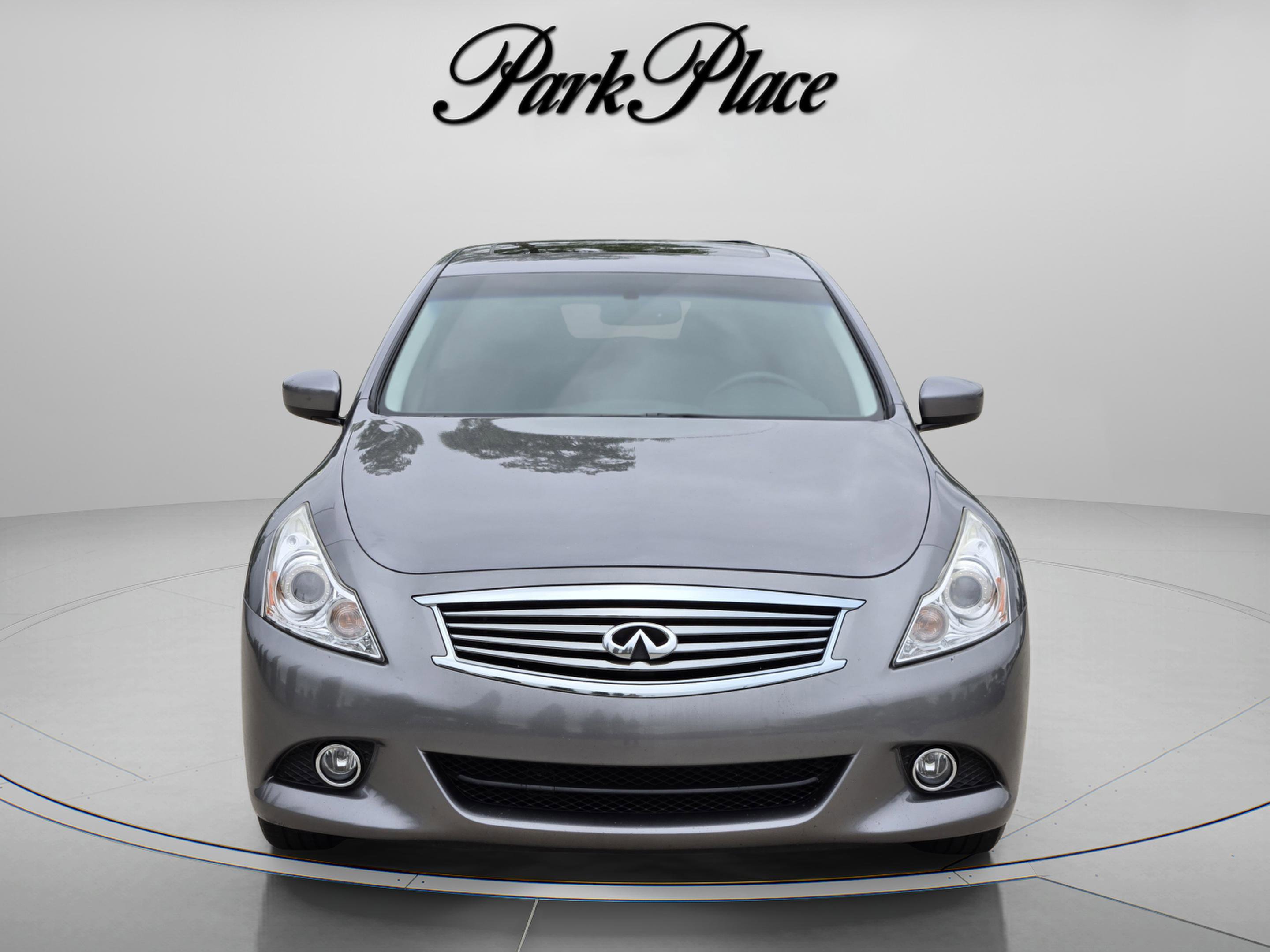 Used 2015 INFINITI Q40 w/ Navigation Package RWD image 8