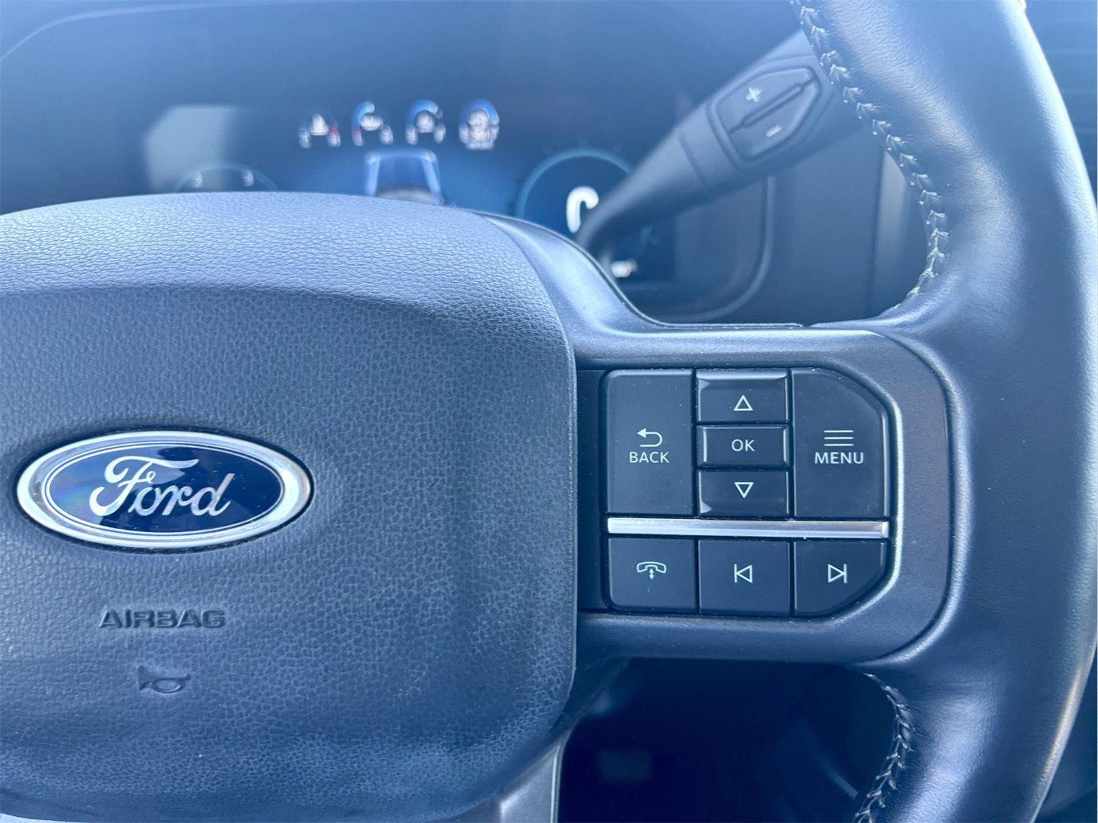 Certified 2023 Ford F250 Lariat w/ Sport Appearance Package AWD/4WD image 18