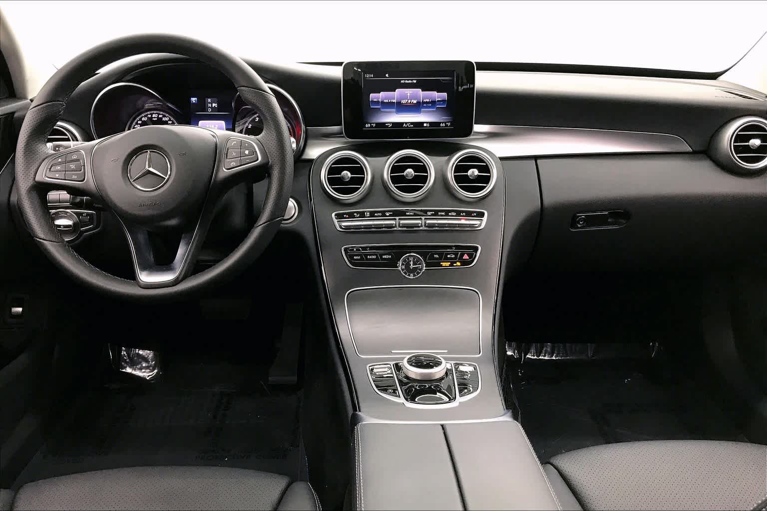 Used 2017 Mercedes-Benz C 300 Sedan image 17