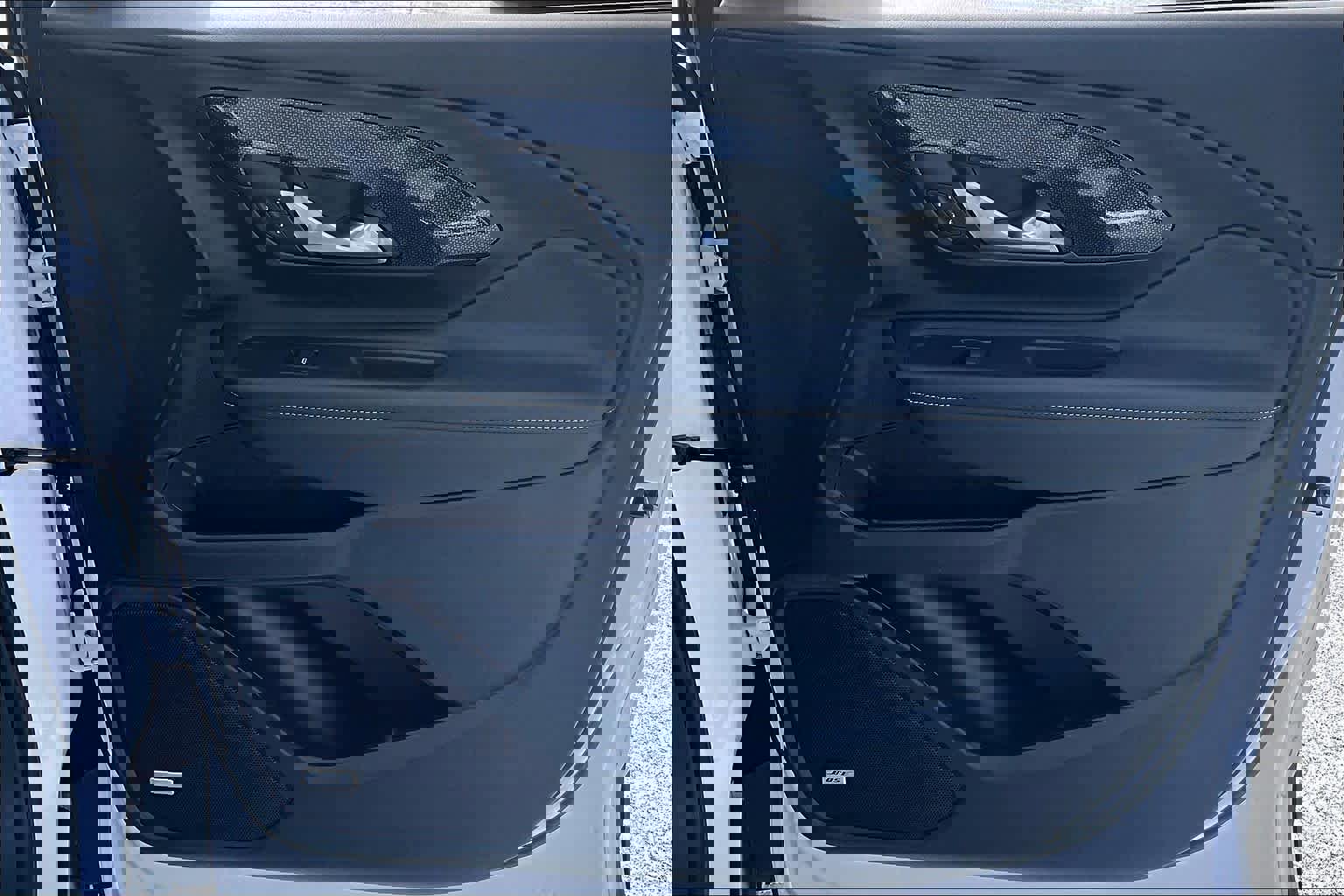 Used 2024 GMC Terrain AT4 w/ Infotainment Package II image 22