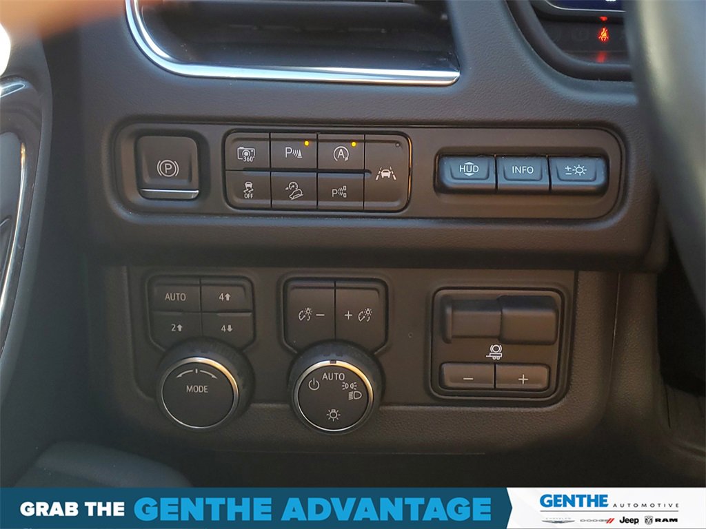 Used 2023 Chevrolet Tahoe Premier w/ Advanced Technology Package image 16