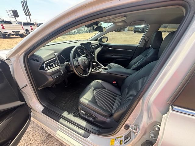 Used 2023 Toyota Camry SE FWD image 11