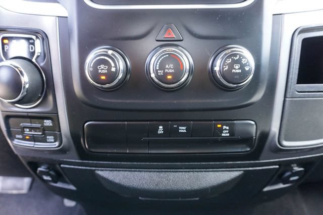 Used 2024 RAM 1500 Warlock AWD/4WD image 19