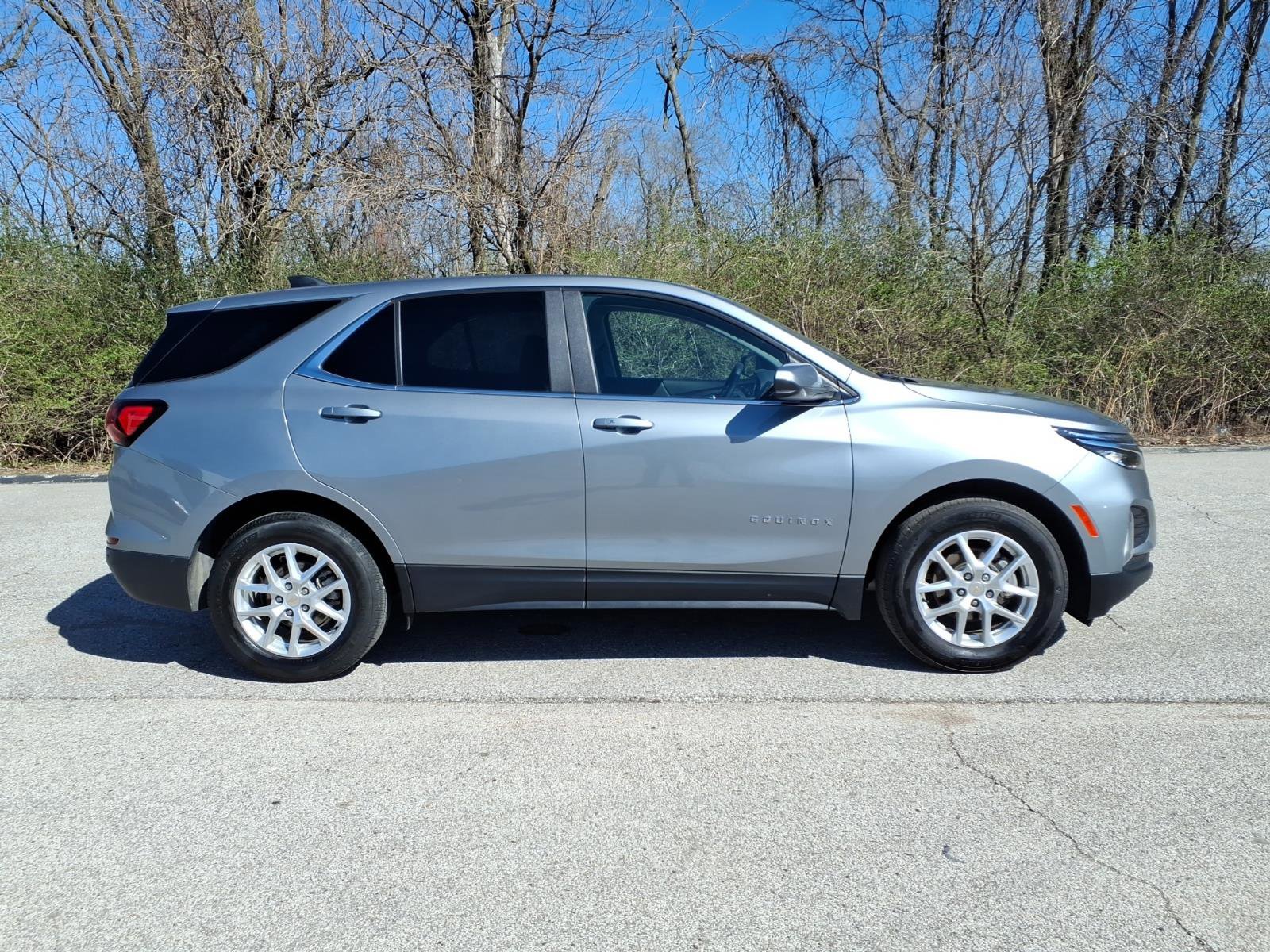 Used 2024 Chevrolet Equinox LT FWD image 27