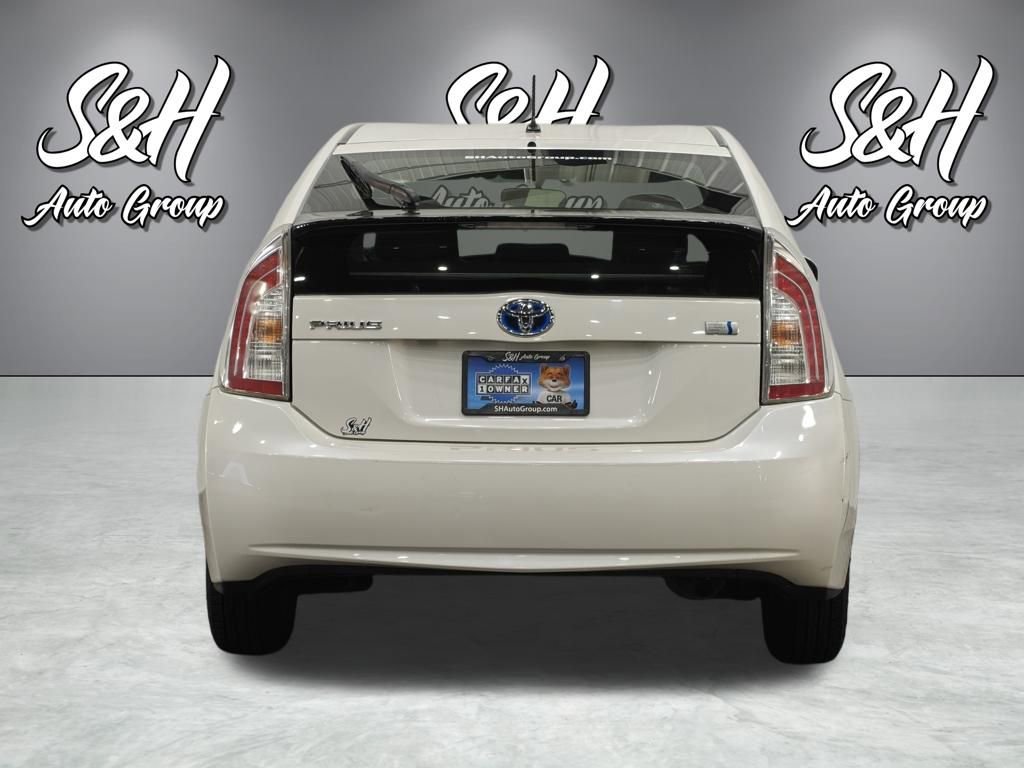 Used 2013 Toyota Prius Two image 18