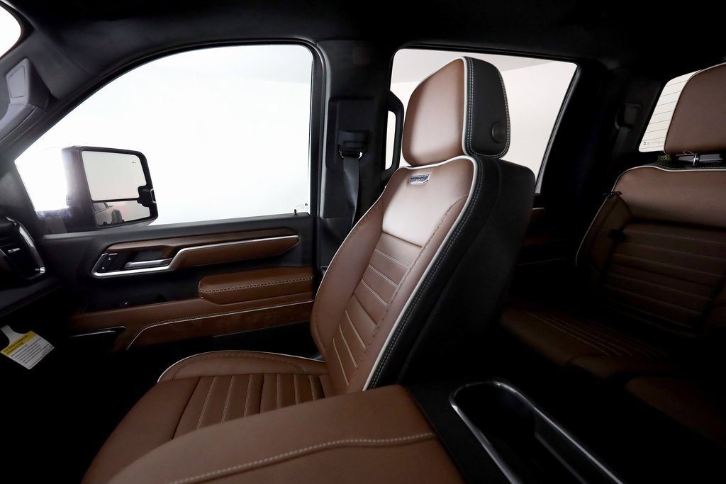 Used 2026 GMC Sierra 3500 Denali Ultimate image 45