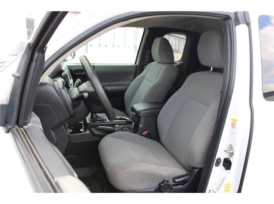 Used 2019 Toyota Tacoma 2WD Access Cab image 8