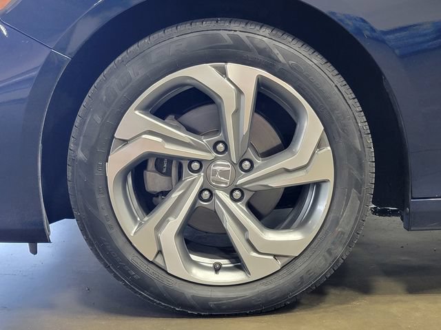 Used 2018 Honda Accord EX image 10