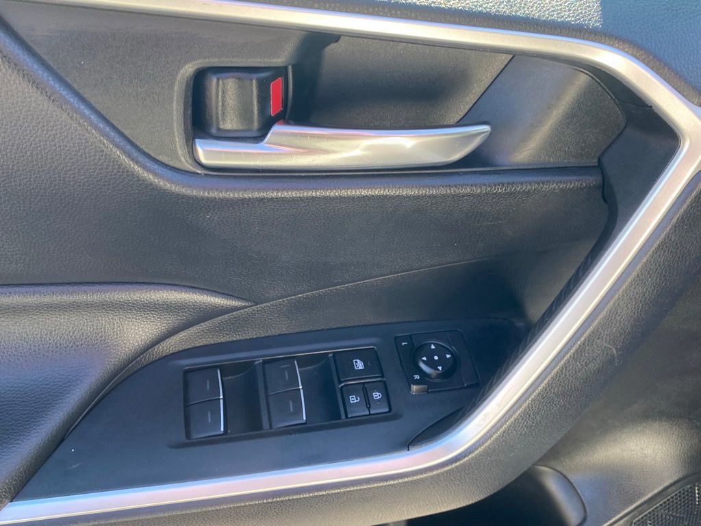Used 2023 Toyota RAV4 XLE image 22