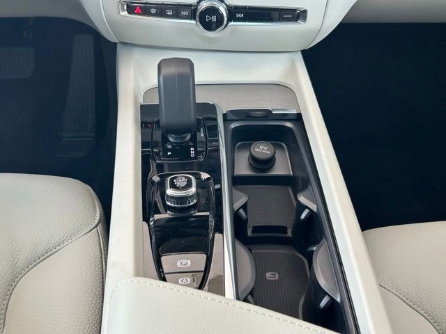 New 2025 Volvo V60 B5 Cross Country Plus w/ Protection Package Premier AWD/4WD image 19