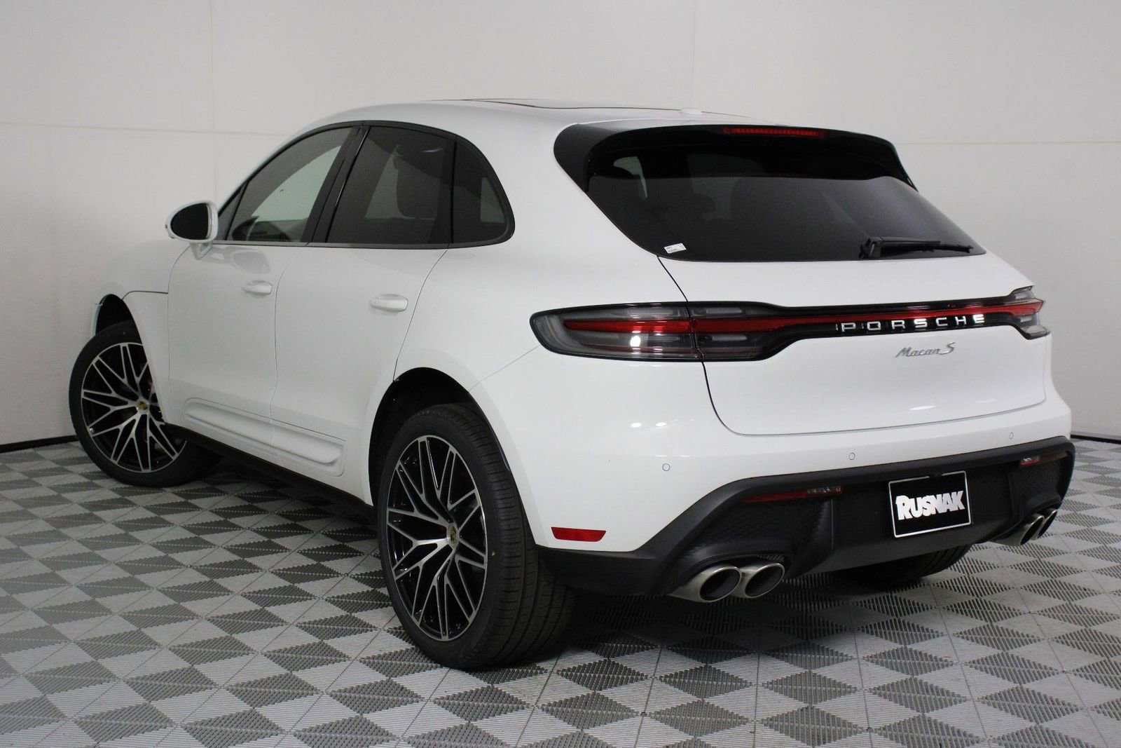 New 2026 Porsche Macan S AWD/4WD image 3