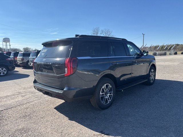 New 2026 Ford Expedition Active image 46