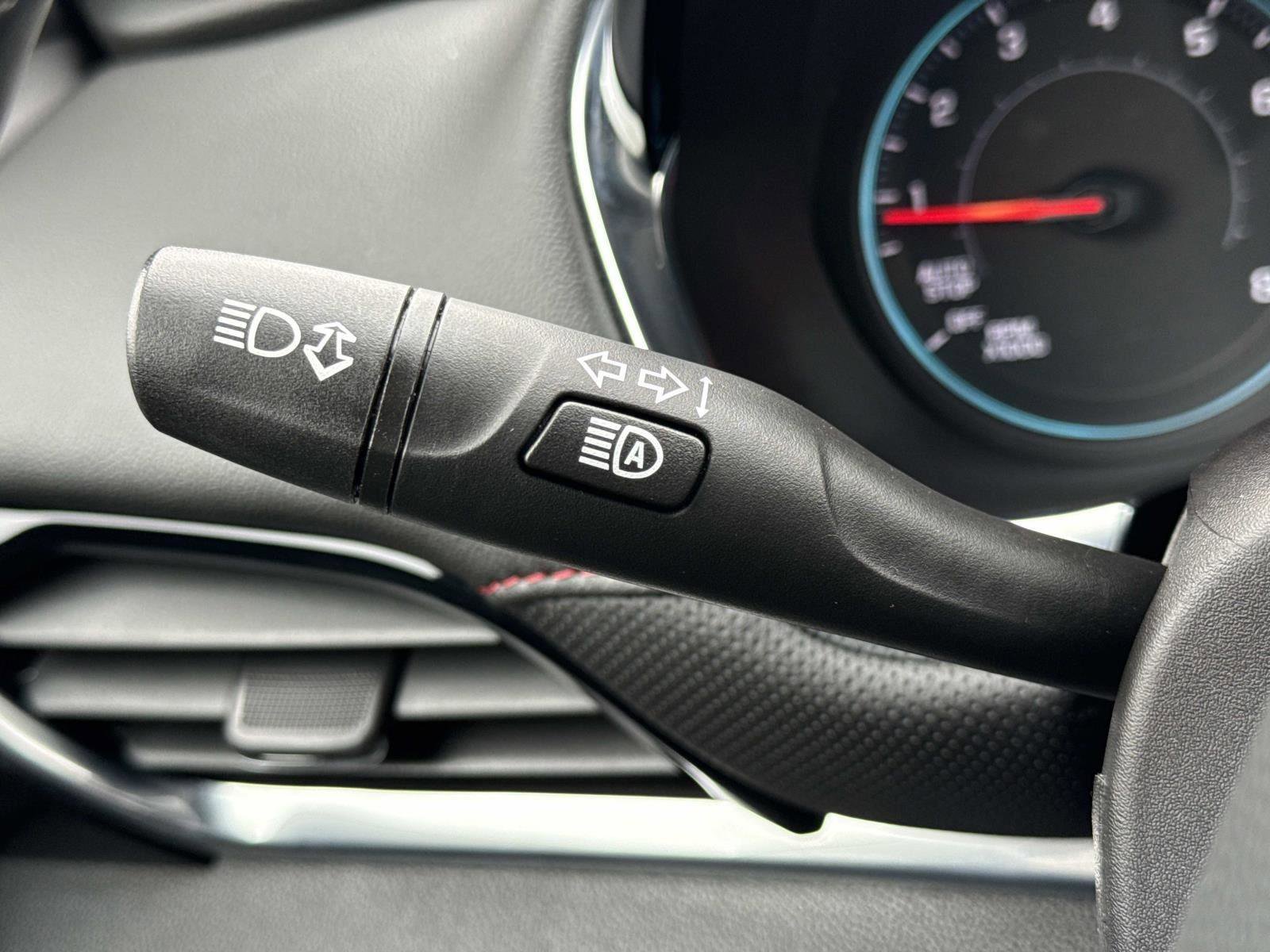 Used 2023 Chevrolet Traverse RS w/ LPO, Floor Liner Package image 10