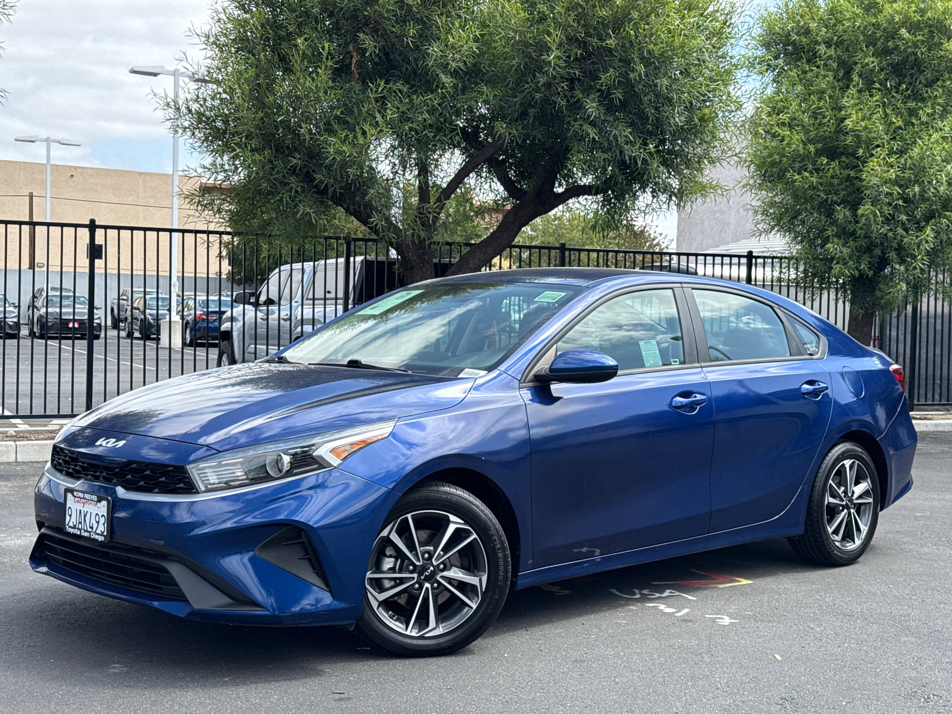 Used 2023 Kia Forte LXS FWD image 2