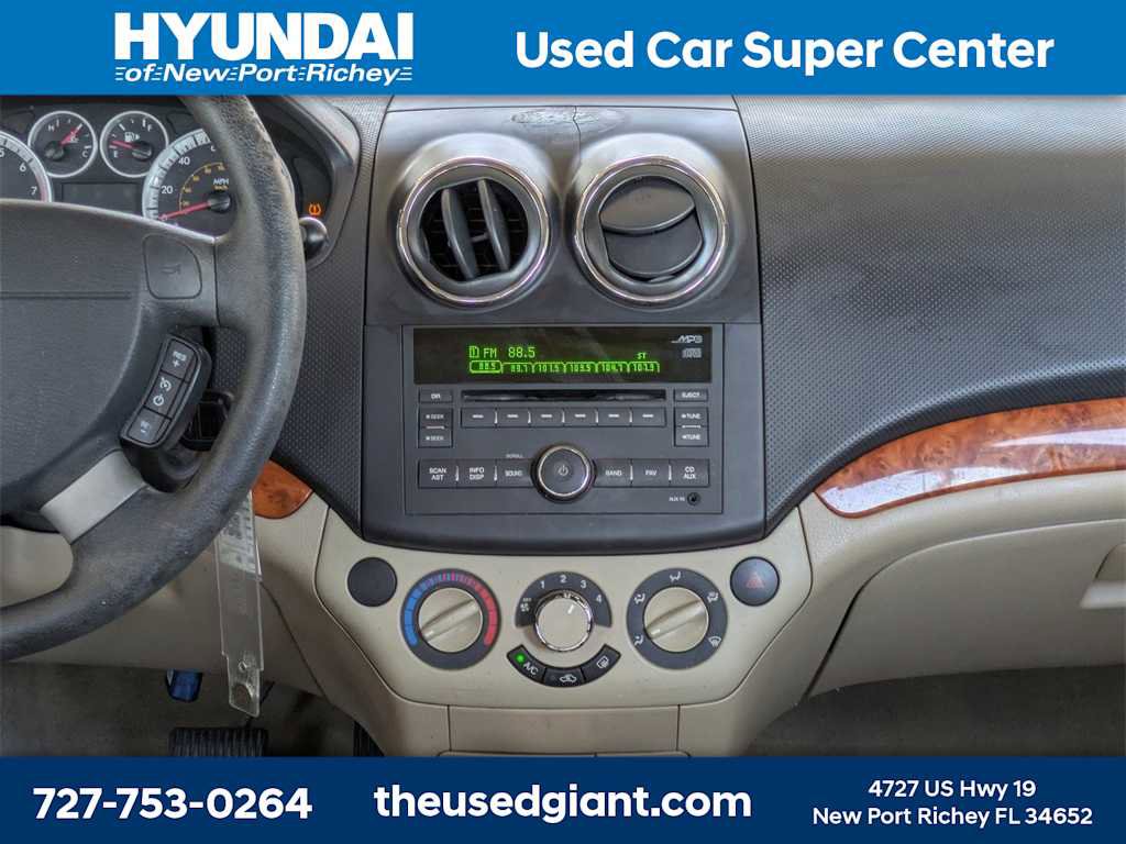 Used 2009 Chevrolet Aveo LT image 17