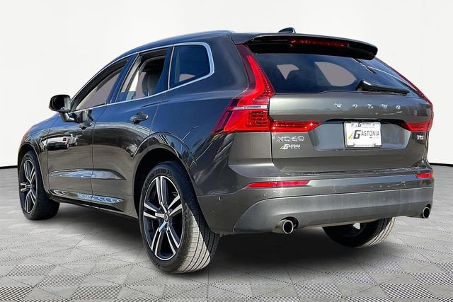 Used 2018 Volvo XC60 T5 Momentum w/ Convenience Package image 4