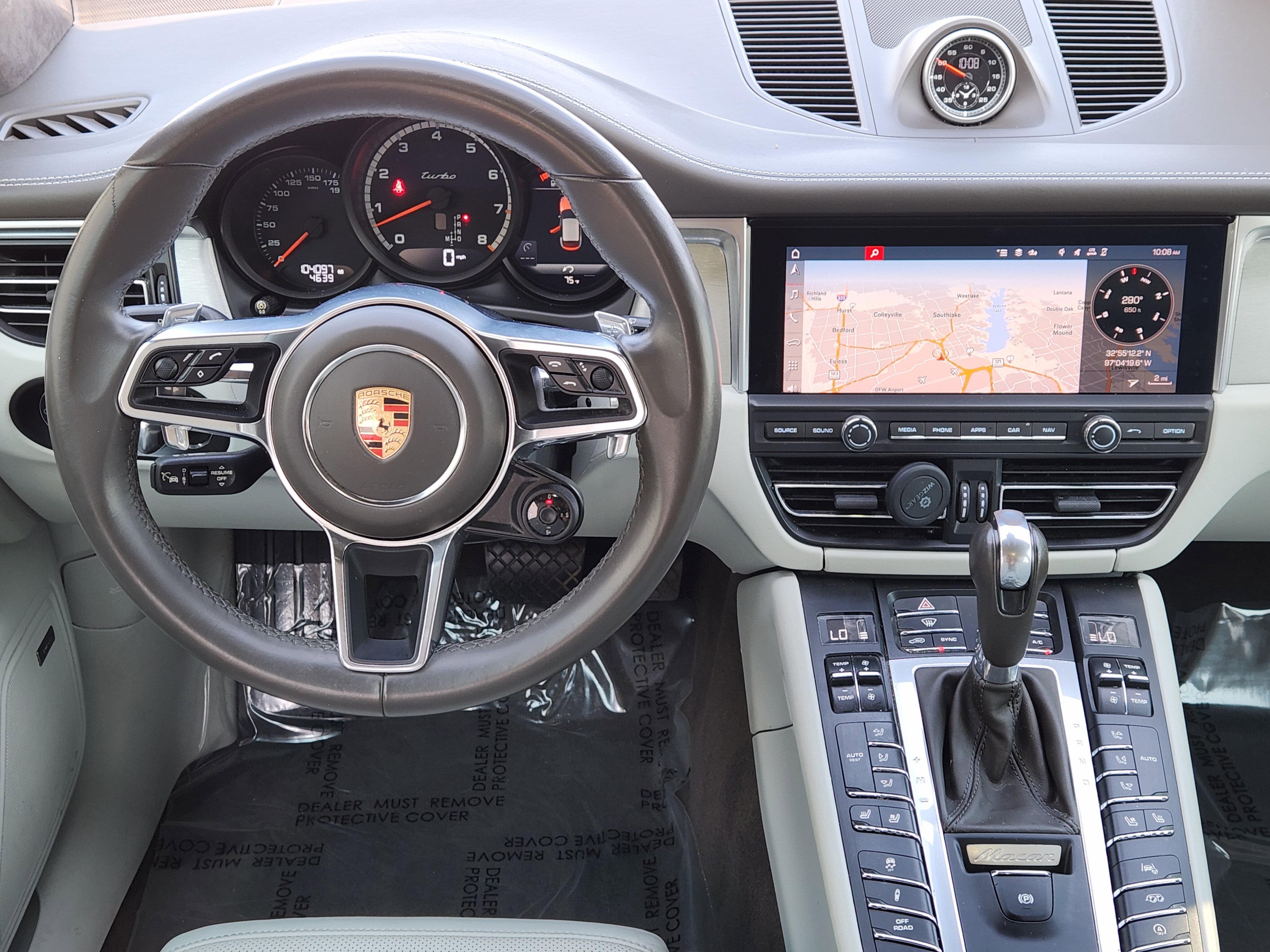 Used 2020 Porsche Macan Turbo image 26