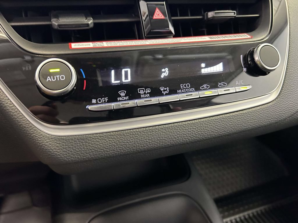 Used 2026 Toyota Corolla LE FWD image 21