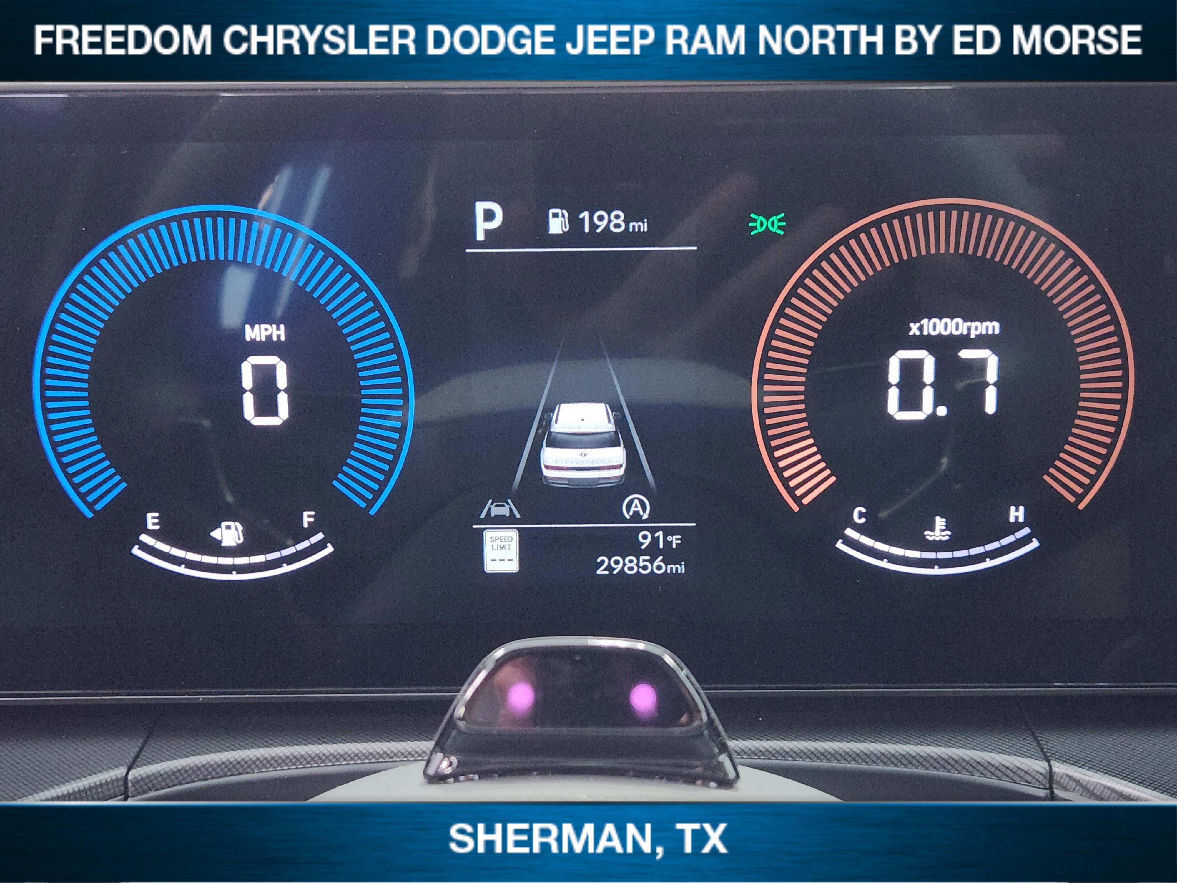 Used 2025 Hyundai Santa Fe SEL image 12