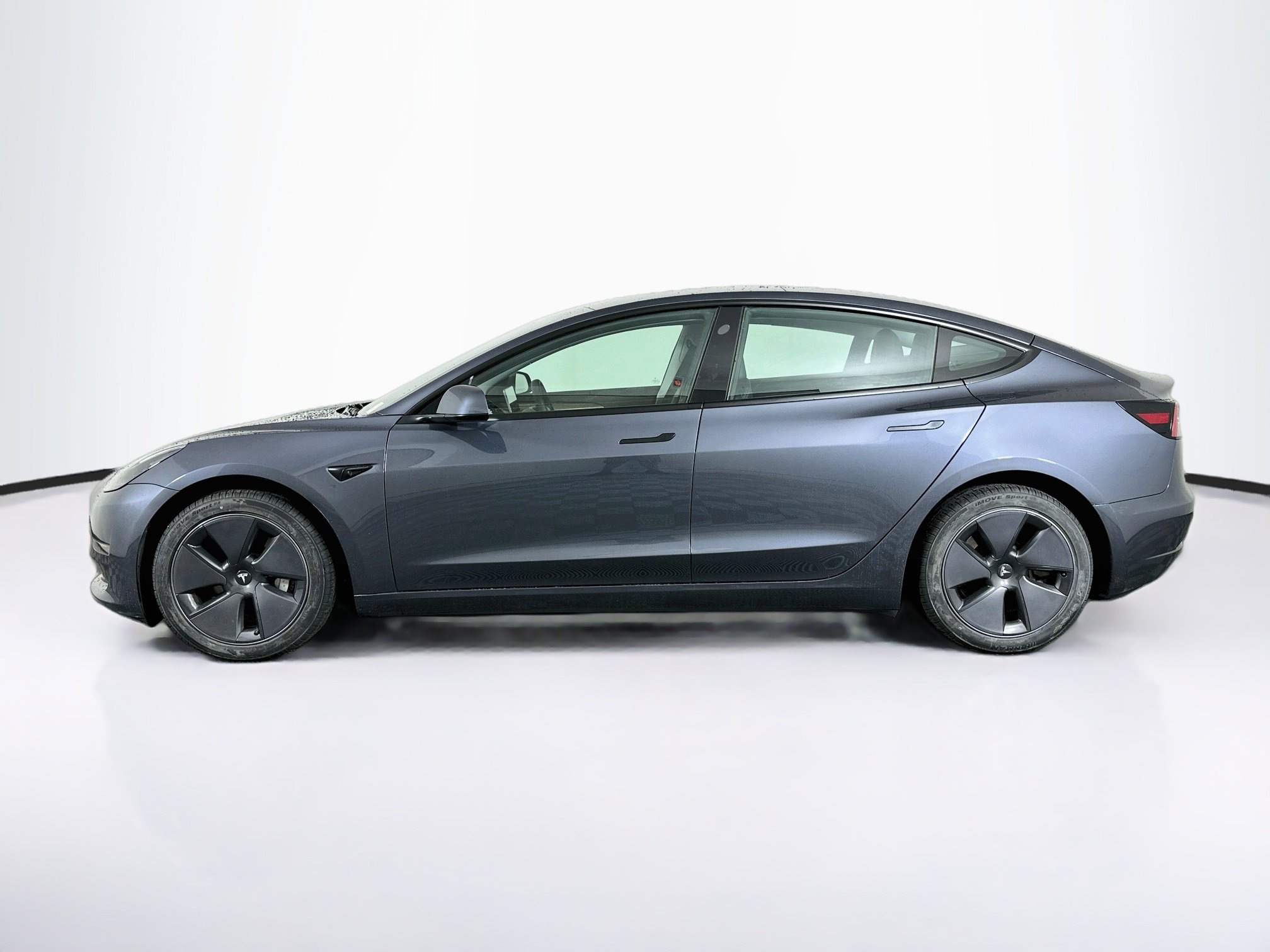 Used 2023 Tesla Model 3 Standard Range RWD image 4