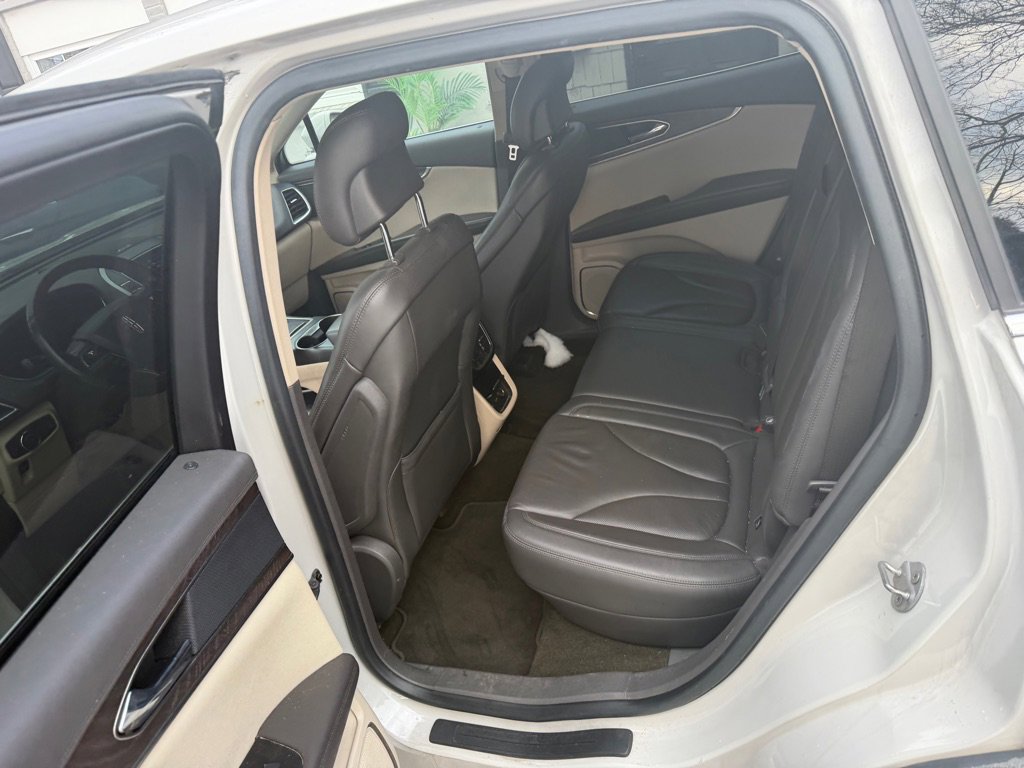 Used 2019 Lincoln Nautilus Select image 9