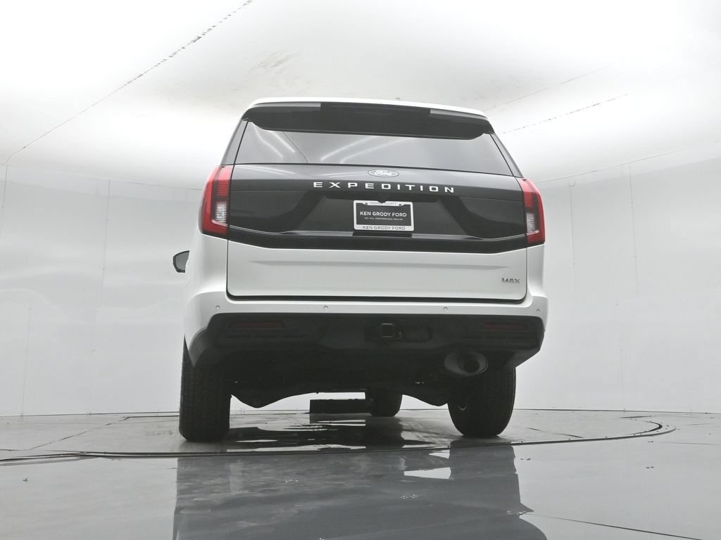 New 2027 Ford Expedition Max Active RWD image 51