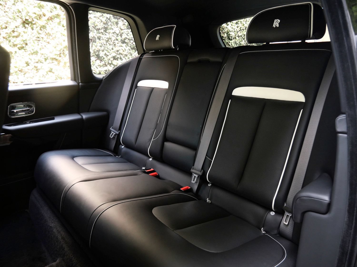 Certified 2023 Rolls-Royce Cullinan AWD/4WD image 8