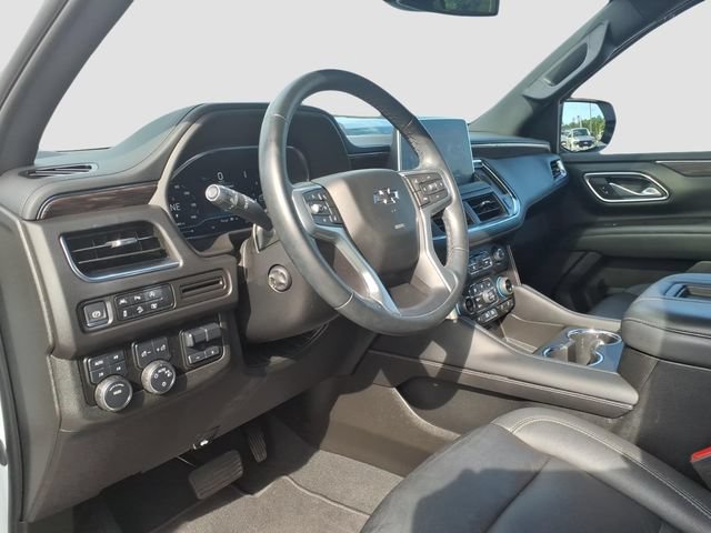 Used 2024 Chevrolet Suburban Z71 w/ Luxury Package AWD/4WD image 19