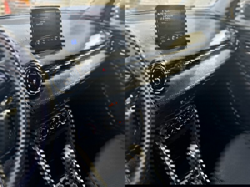 Used 2020 Toyota Yaris LE image 7