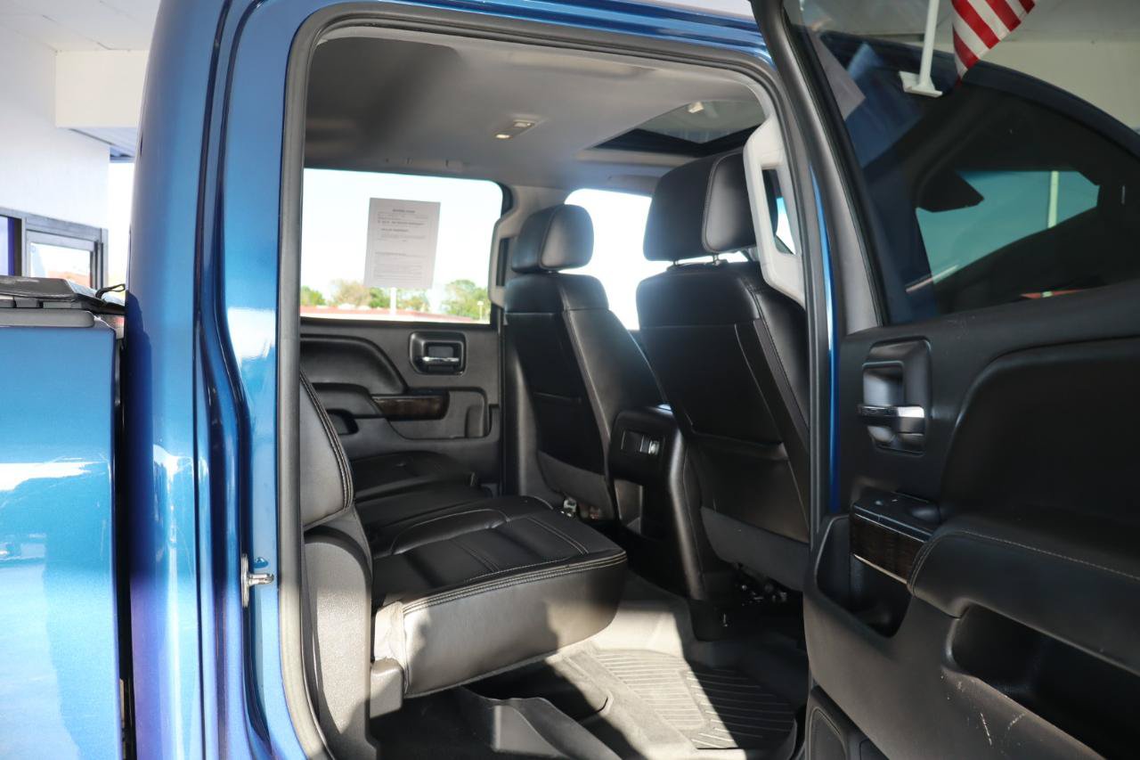 Used 2016 GMC Sierra 3500 Denali w/ Duramax Plus Package AWD/4WD image 33