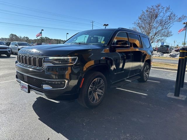 Used 2024 Jeep Wagoneer Series II image 4