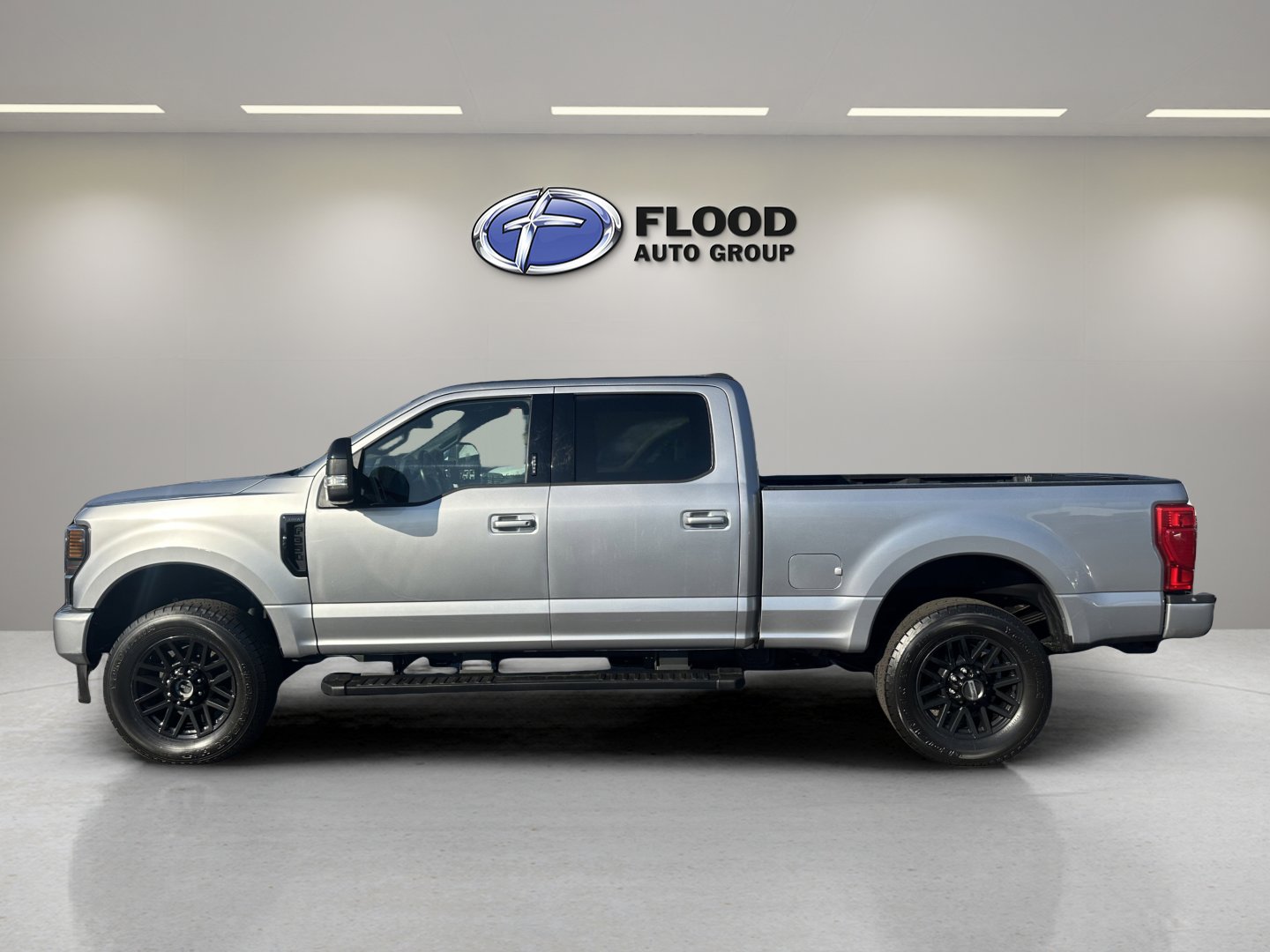 Used 2022 Ford F350 Lariat w/ Black Appearance Package AWD/4WD image 5