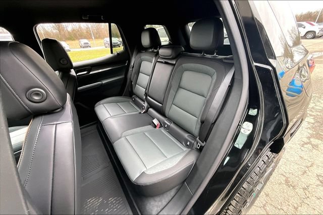 New 2026 GMC Terrain AT4 w/ Technology Package II AWD/4WD image 10