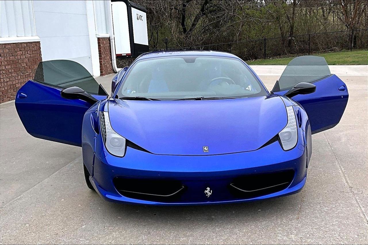 Used 2015 Ferrari 458 Italia Coupe RWD image 36