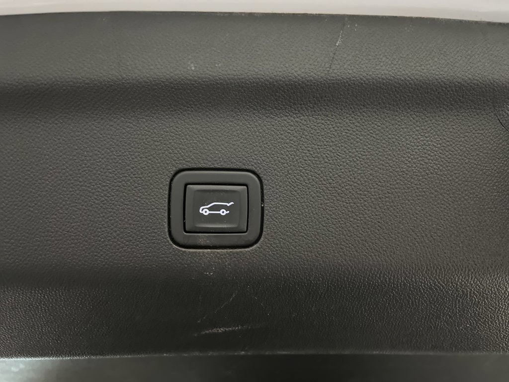 Certified 2023 GMC Yukon AT4 w/ Technology Package AWD/4WD image 25