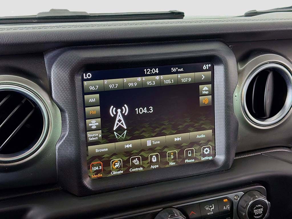 Used 2021 Jeep Wrangler Unlimited Sahara w/ Uconnect 4C Nav & Sound Group image 34