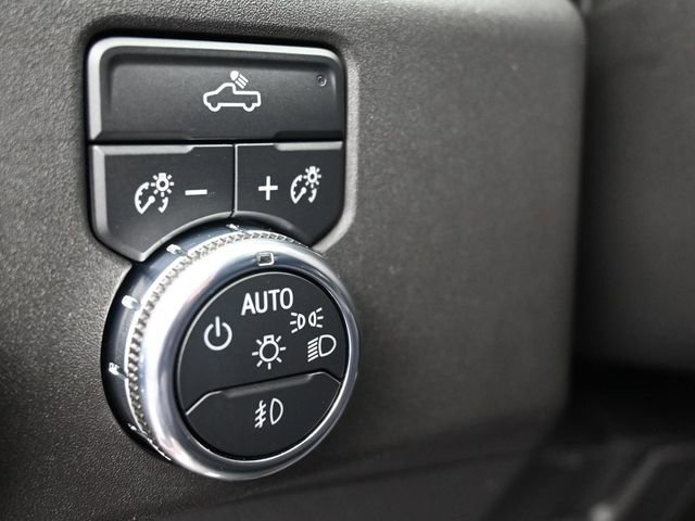 Used 2023 GMC Sierra 1500 Elevation image 27