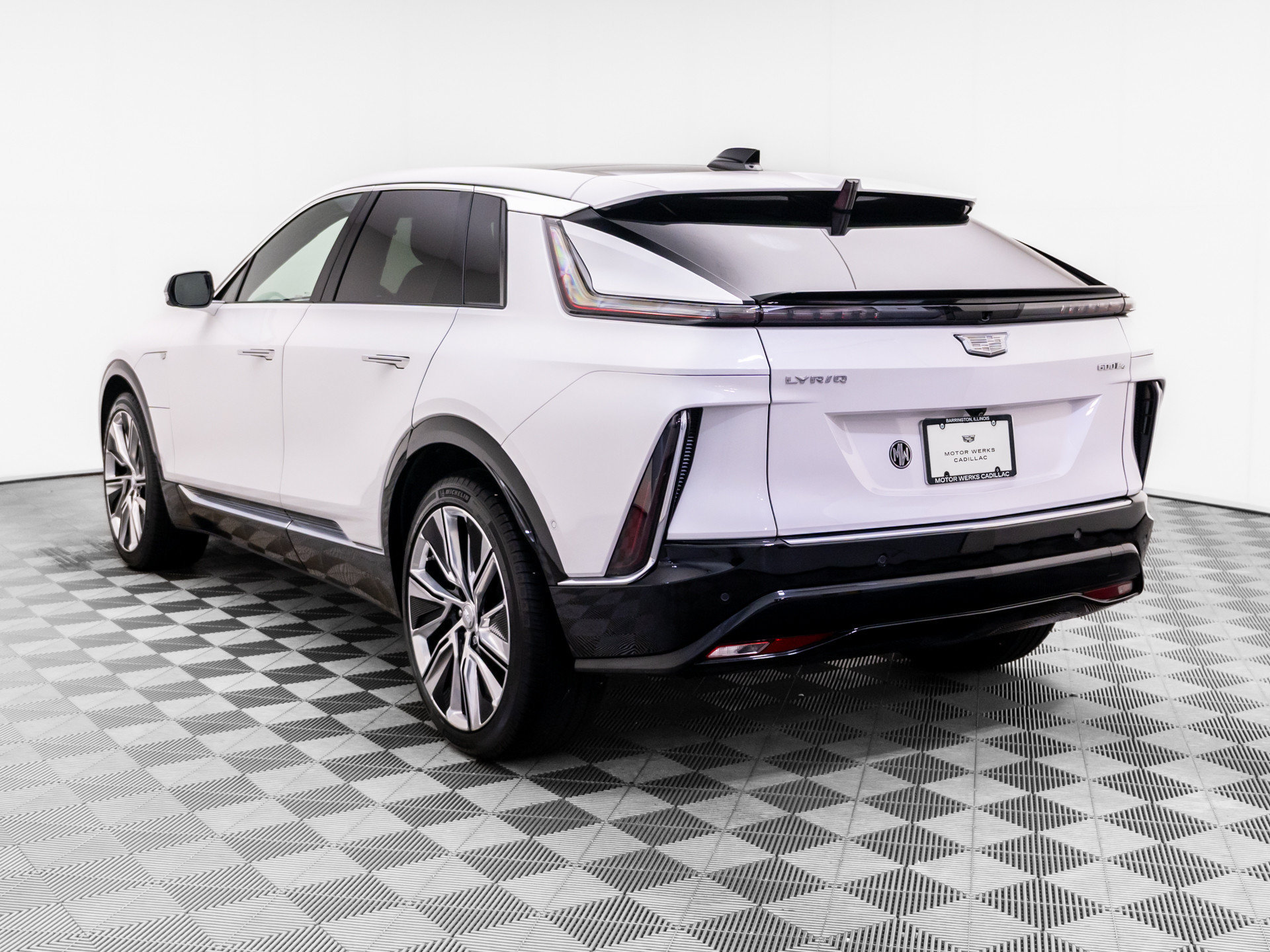 Used 2025 Cadillac Lyriq Luxury w/ Nappa Leather Package AWD/4WD image 3
