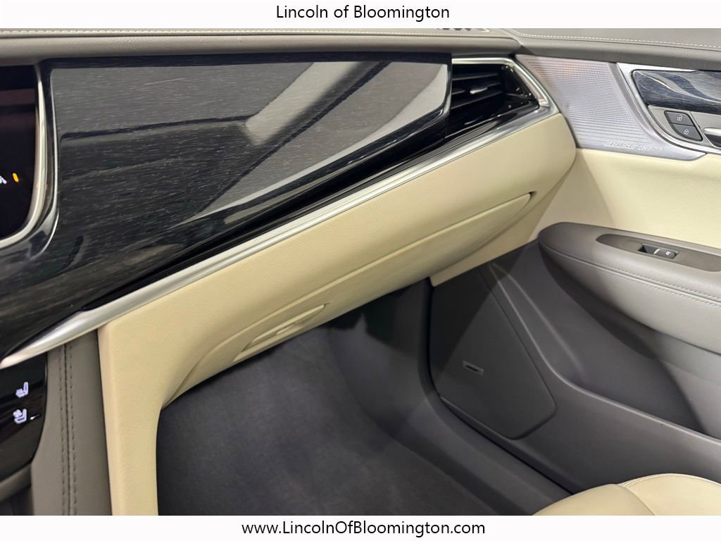 Used 2023 Cadillac XT6 Premium Luxury AWD/4WD image 39