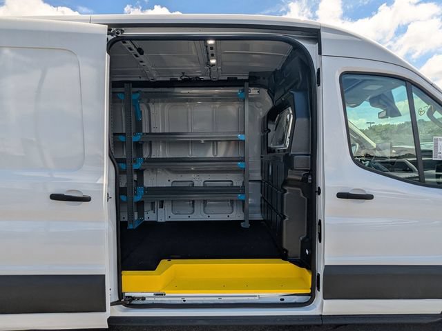 New 2026 Ford Transit 250 148 Medium Roof RWD image 20