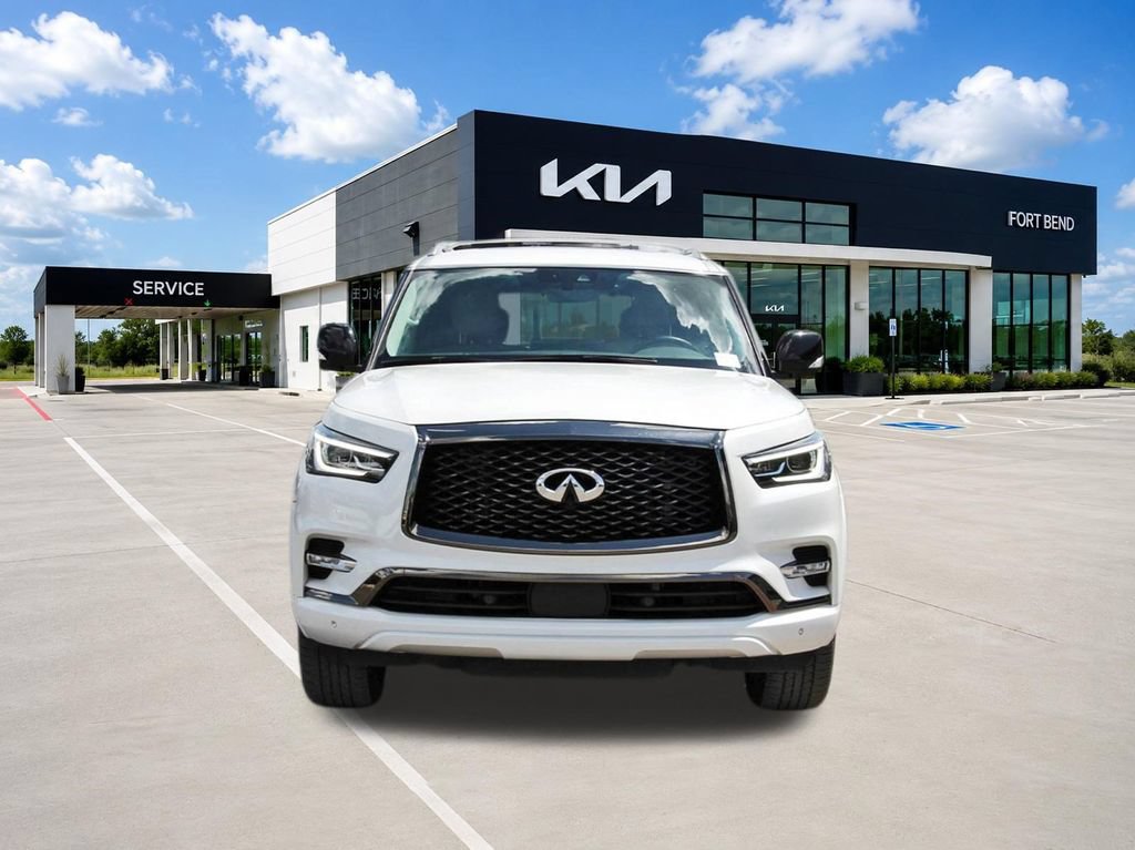 Used 2023 INFINITI QX80 Premium Select w/ All-Season Package RWD image 2