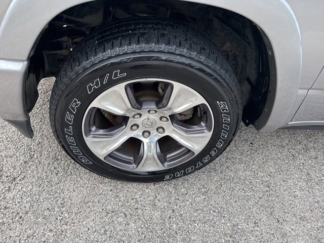 Used 2019 RAM 1500 Limited w/ Advanced Safety Group image 4