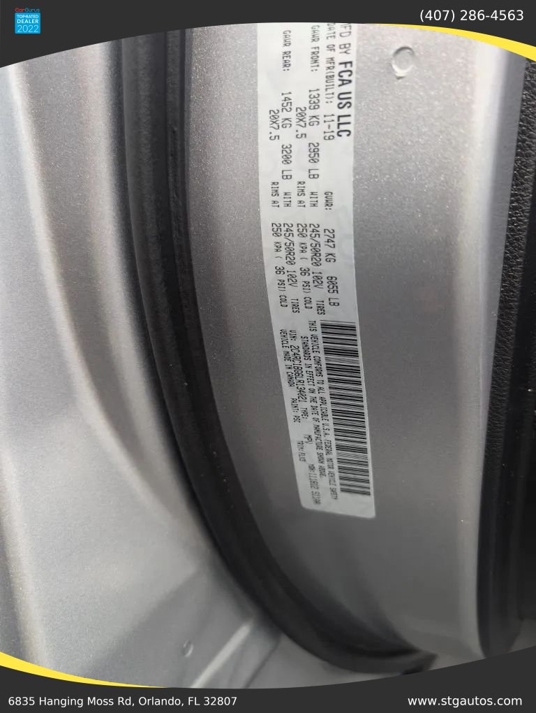 Used 2020 Chrysler Pacifica Touring-L w/ S Appearance Package FWD image 34