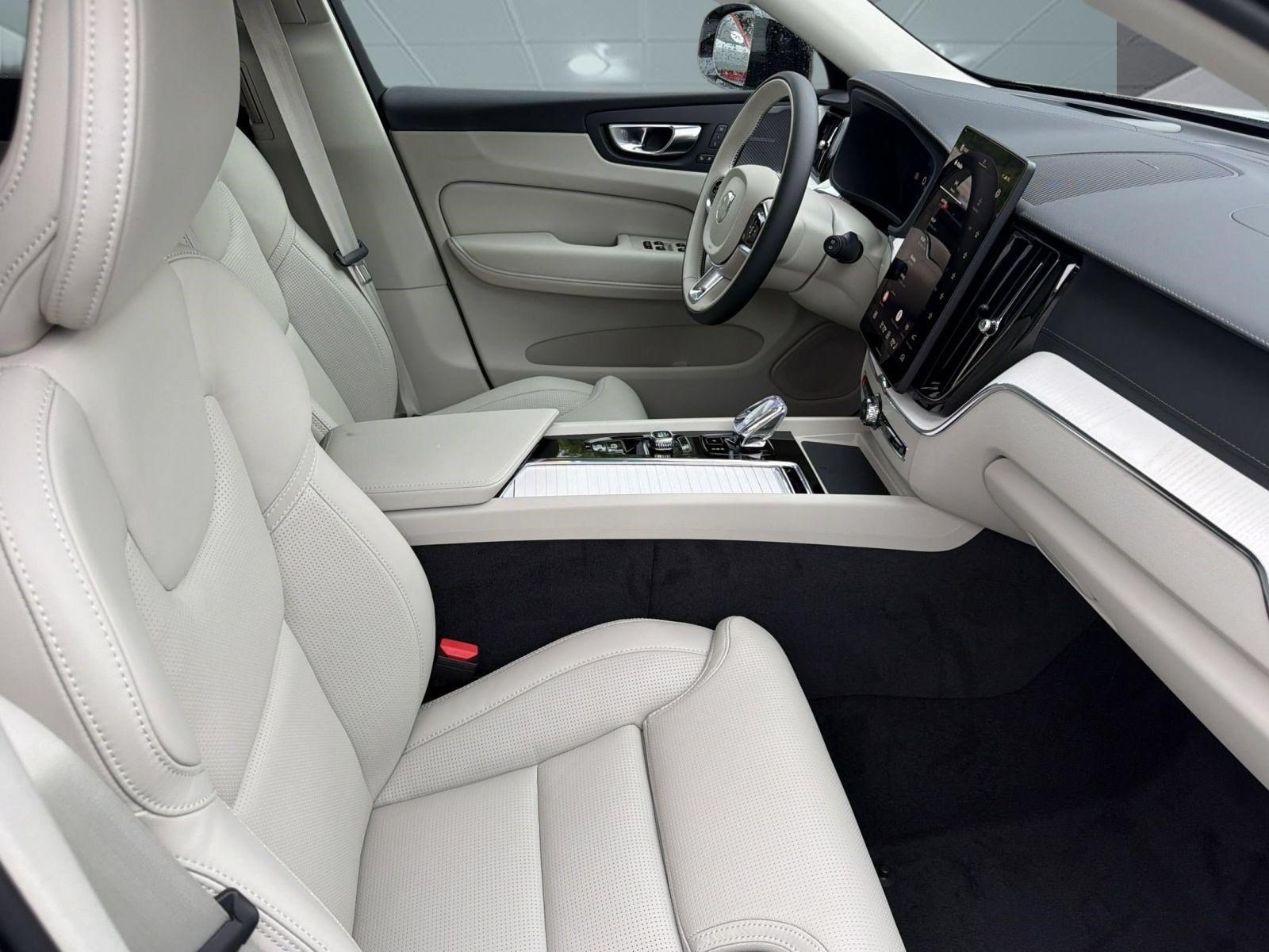 New 2027 Volvo XC60 B5 Ultra AWD/4WD image 22