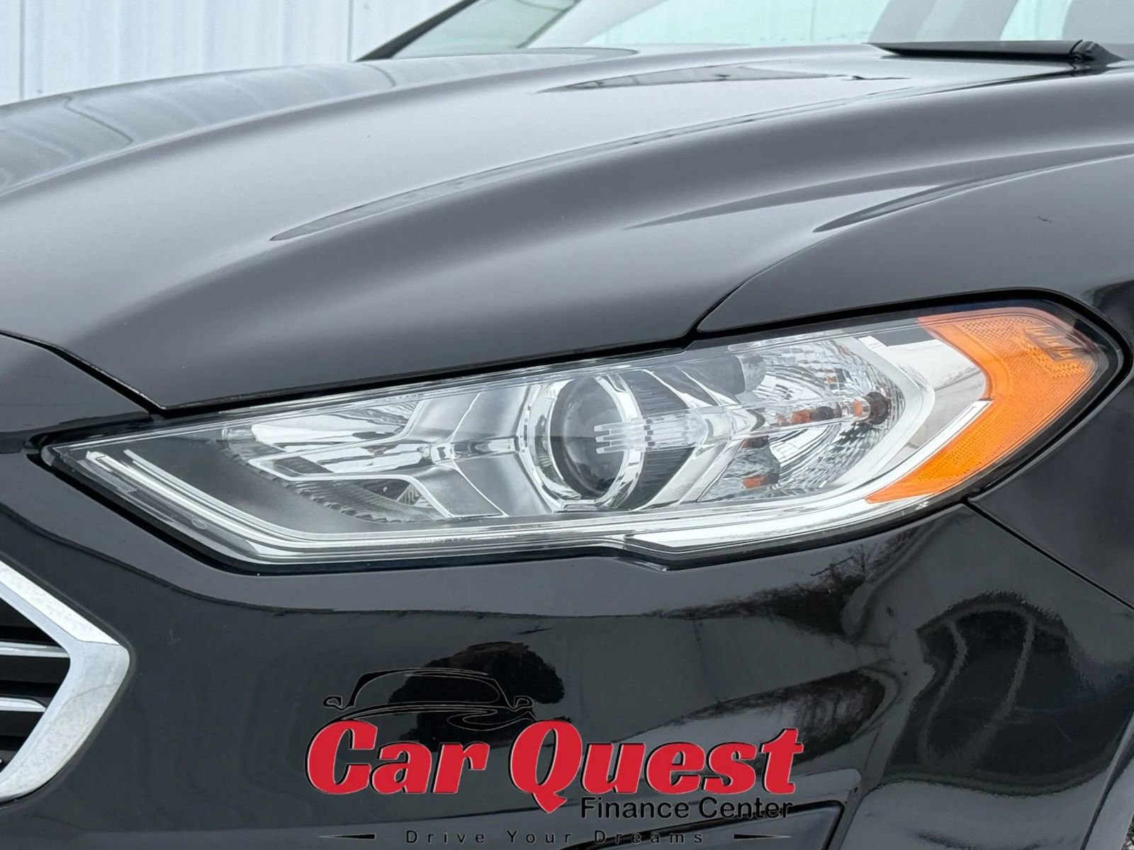 Used 2020 Ford Fusion SE image 29