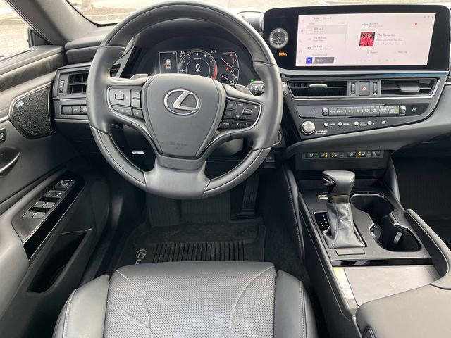 Certified 2024 Lexus ES 350 Ultra Luxury w/ Accessory Package (Z2) image 12
